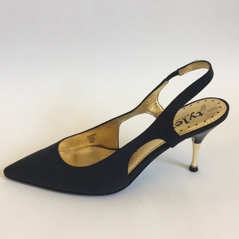 Richard Tyler. Tyler Shoes with leather lining.
